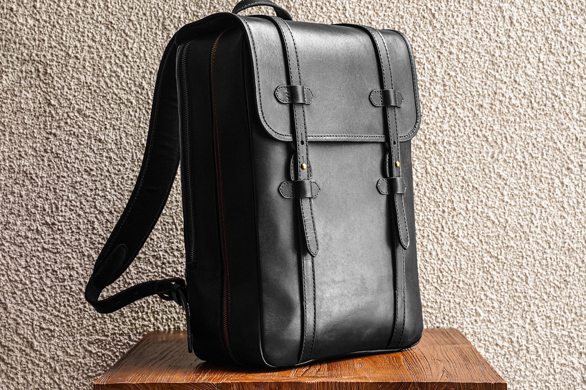 clava vachetta leather urban survival backpack Urbanpack L | Backpack | Black | Monogrammed