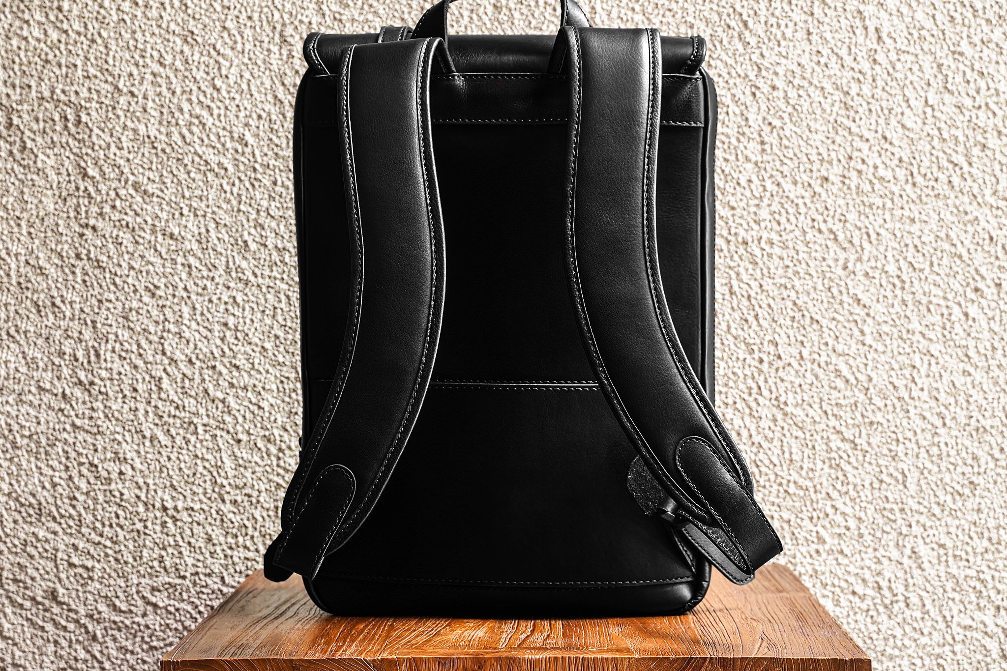 clava vachetta leather urban survival backpack Urbanpack L | Backpack | Black | Monogrammed
