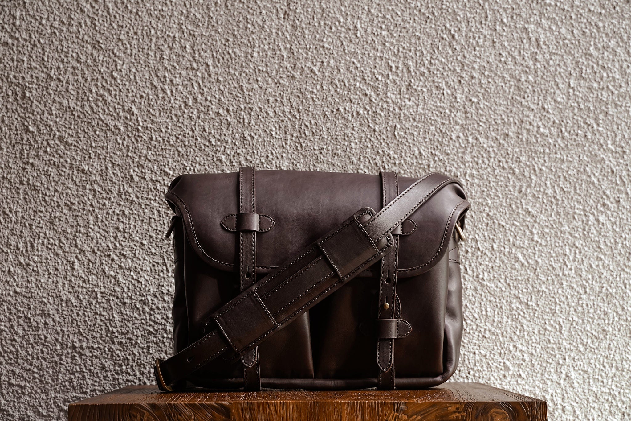 Messenger Bag Types & Style Guide – Von Baer