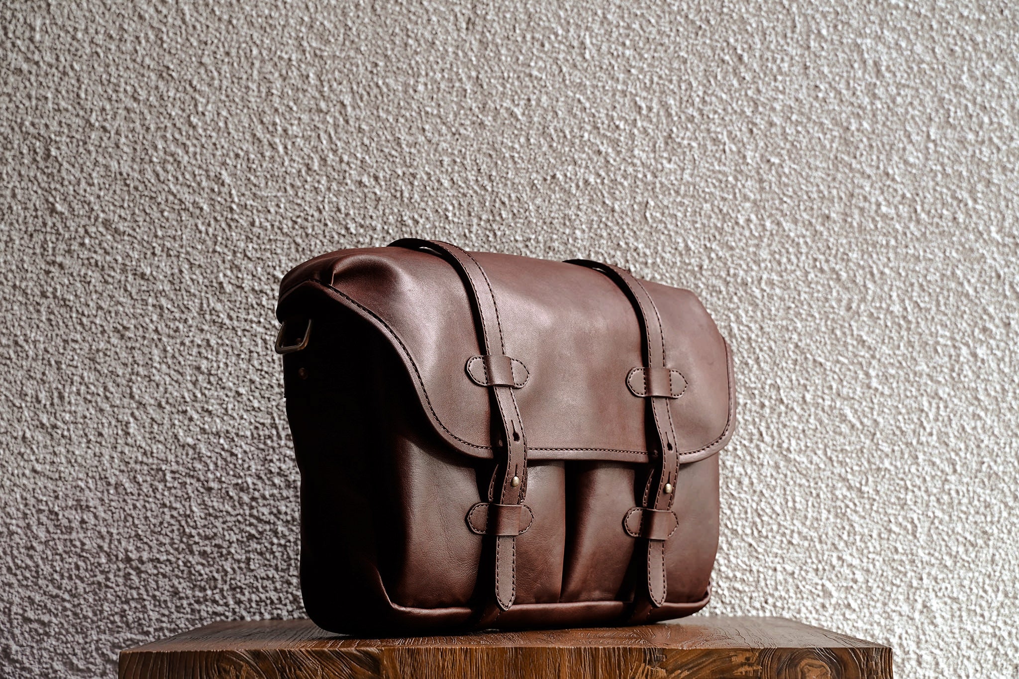 The Best Value Leather Bag? Cravar's Game Changing, Very