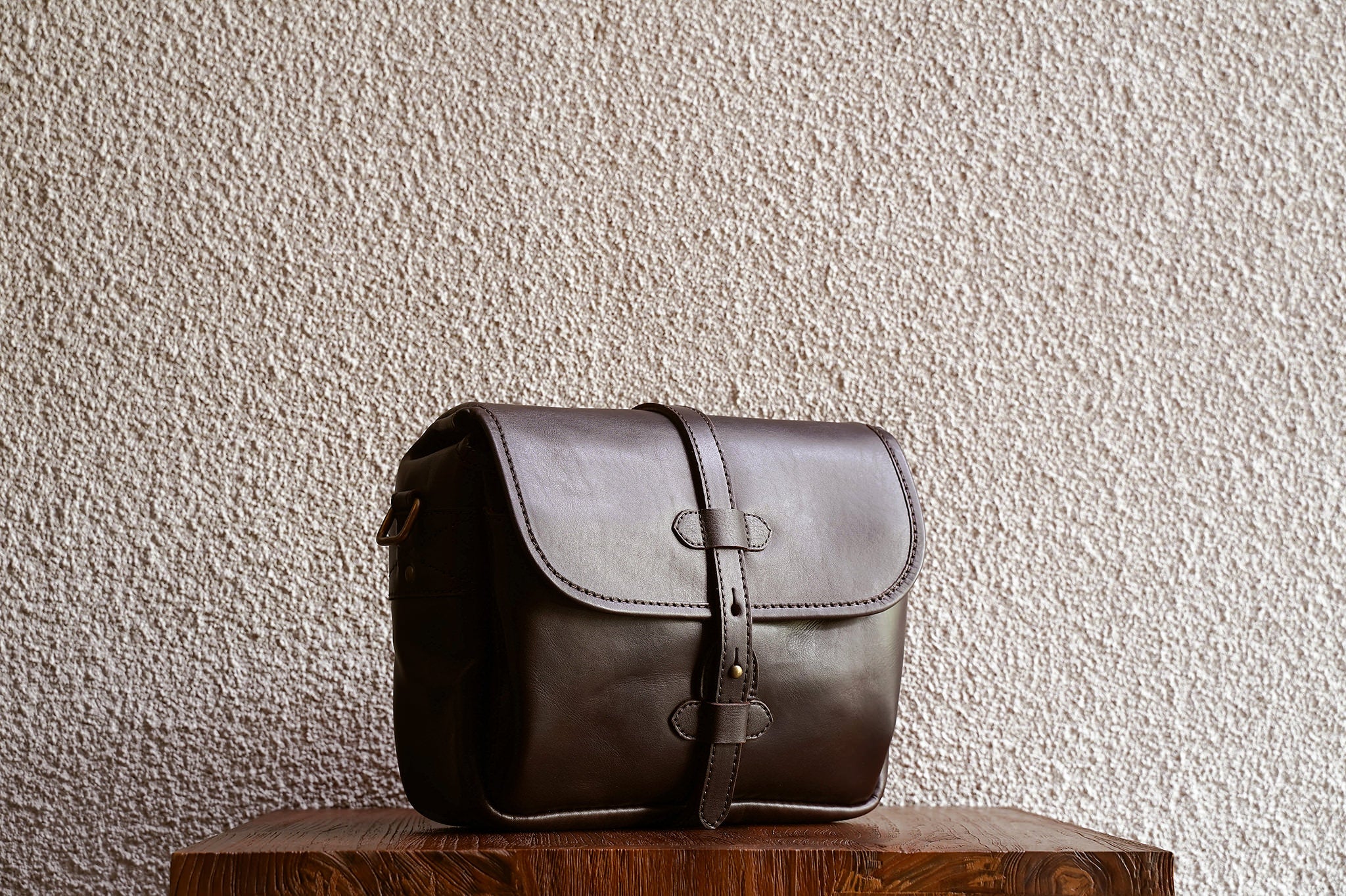 Rana 10 Leather Camera Bag | Espresso | Monogrammed | Cravar