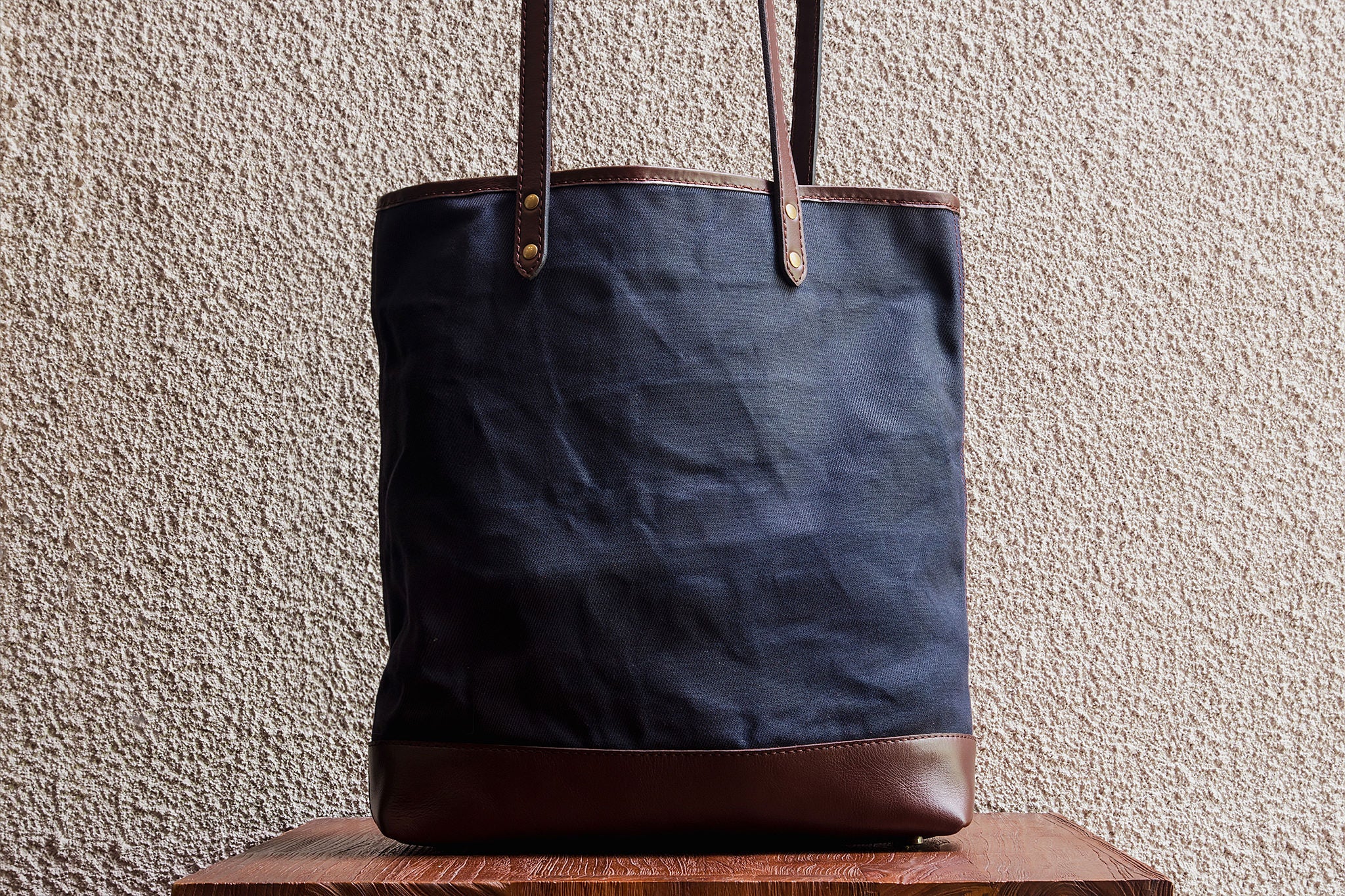 Slim Tote/Navy - Waxed Twill