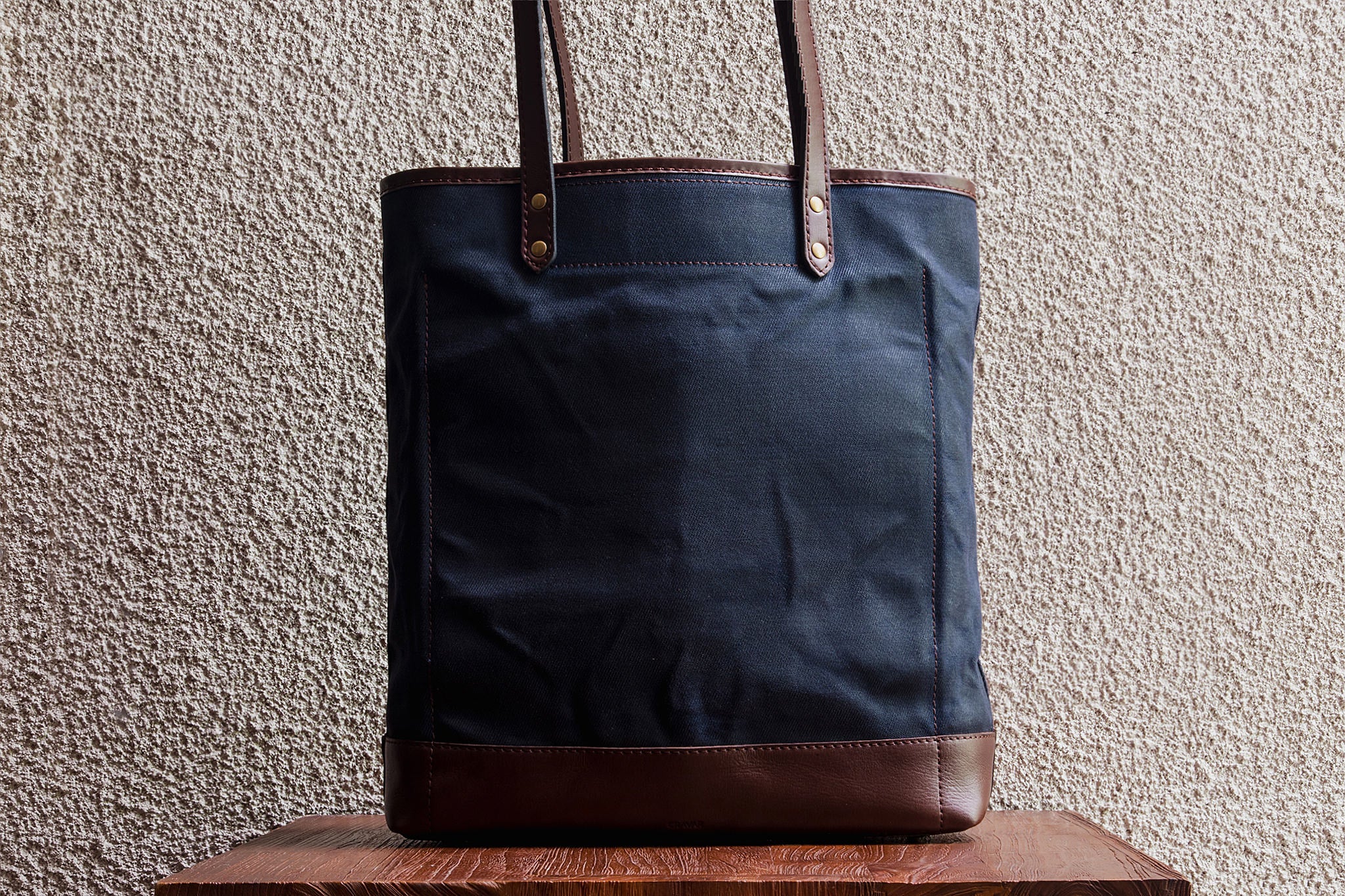 Slim Tote/Navy - Waxed Twill