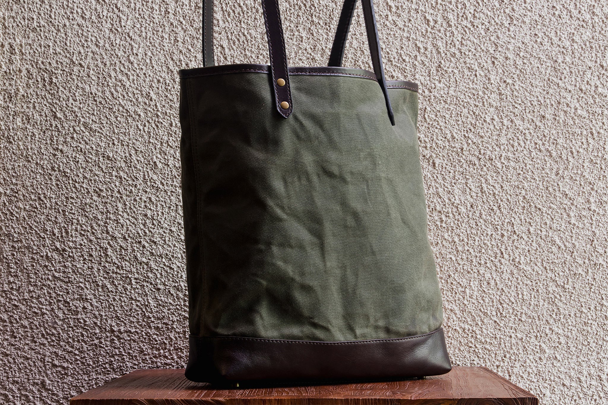 Slim Tote/Olive - Waxed Twill - 1 Week Preorder