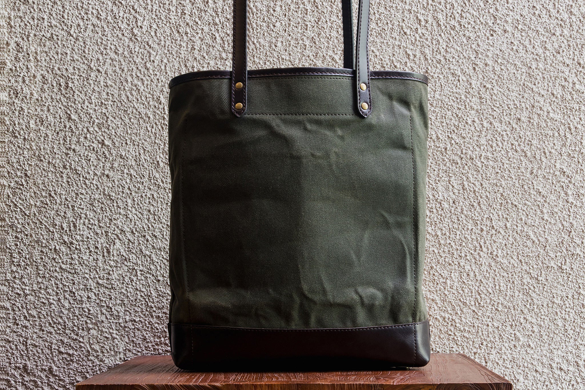 Slim Tote/Olive - Waxed Twill - 1 Week Preorder